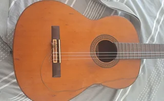 Guitar - Ad posted by Calv