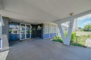 Large 2 Bedroom Flat For Sale