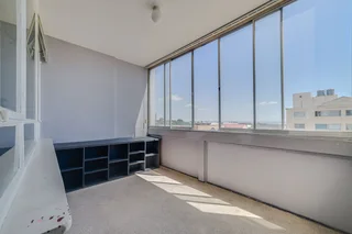 Spacious 2 Bedroom Flat For Sale