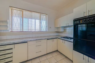 Spacious 2 Bedroom Flat For Sale