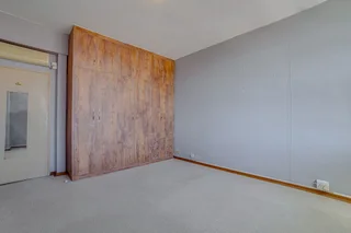 Spacious 2 Bedroom Flat For Sale