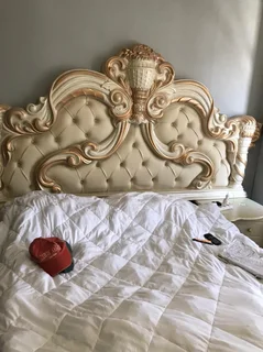 King Size Bedroom Suit Whatsapp 0691248384