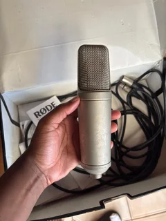 Recording equipment and laptop