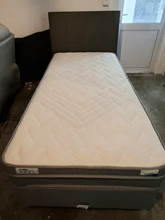 Single bed set with headboard