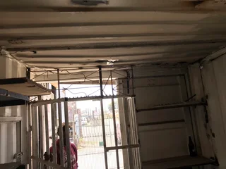 Container. ( 6m *2m ) 0658797561