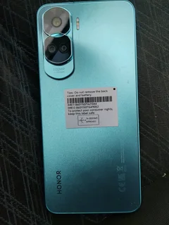 Honor lite 5g, 256gb,8+5gb ram. Dual sim, with box.R2800not neg