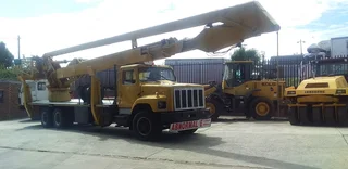 2007 INTERNATIONAL S LINER CHERRY PICKER