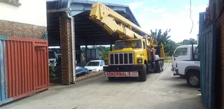 2007 INTERNATIONAL S LINER CHERRY PICKER