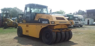2014 LONGGONG 20TON  TYRED ROLLER
