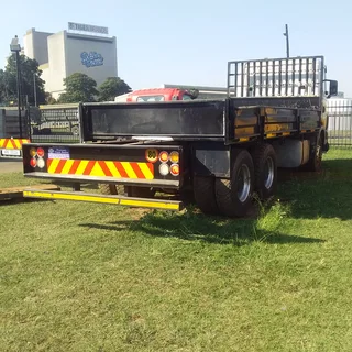 2005 SCANIA P470 DROPSIDE BODY