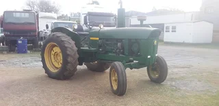 1975 JOHN DEER 1120 TRACTOR