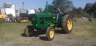 1975 JOHN DEER 1120 TRACTOR