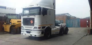 2005 INTERNATIONAL 9800I DOUBLE AXLES TRUCK TRACTOR