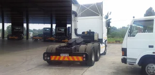 2005 INTERNATIONAL 9800I DOUBLE AXLES TRUCK TRACTOR