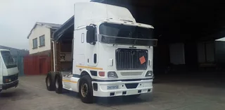 2005 INTERNATIONAL 9800I 6X4 T/T