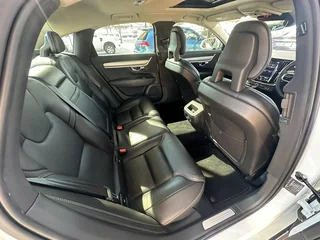 2017 Volvo S90 Sedan D4 Momentum