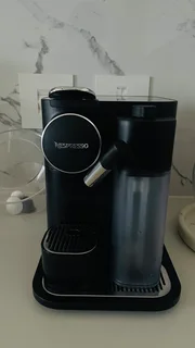 Black Gran Lattissima Nespresso coffeee machine
