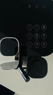 Black Gran Lattissima Nespresso coffeee machine