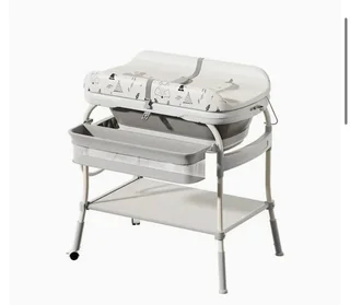 Chelino Baby Bath &amp; Changing Station – Like New, Only 2 Months Old!