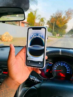 Black IPHONE 11 64 GB