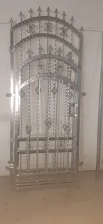 CUSTOM MADE EUNIQUE FURNITURE INDOOOR N OUTDOOR FOR SALE