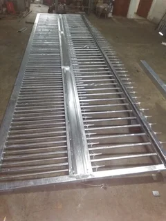 CUSTOM MADE EUNIQUE FURNITURE INDOOOR N OUTDOOR FOR SALE