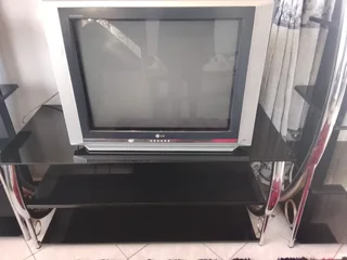 3 piece glass and chrome cabnit