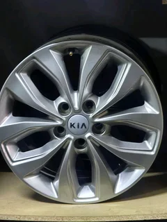 17 inch Kia OEM Rims set (4 Rims)