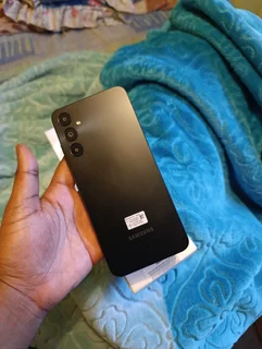 Samsung - Ad posted by Vee