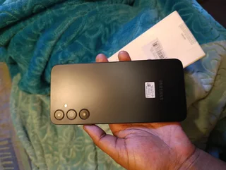 Samsung - Ad posted by Vee