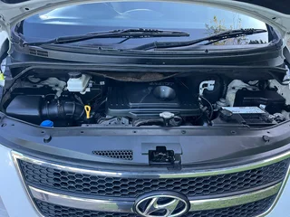 2014 Hyundai H1 2.5TDI VGT 10 Seater Automatic