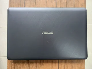 ASUS VivoBook X543MA-C81GT – for parts or repair (R1100 - Negotiable)