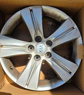 Original KIA Sportage 17 rims