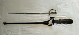Officers Ceremonial Sword &amp; Leather Scabbard - Old Coat Of Arms