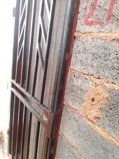 Building and renovation houses pools and tiling