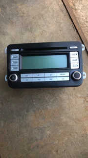 Volkswagen Jetta 5 car radio for sale R700.