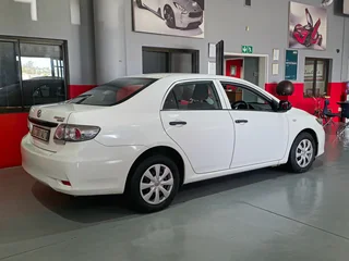 2015 Toyota Corolla Quest 1.6 – petrol manual sedan – lower mileage dealer sale – Brackenfell