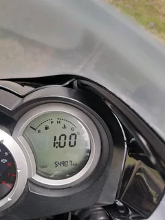 2009 Triumph sprint st 1050 (R65 000)