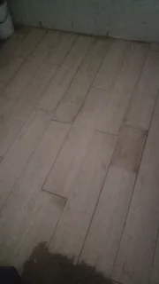 Brick 隣 Tiling &amp; plastering etc