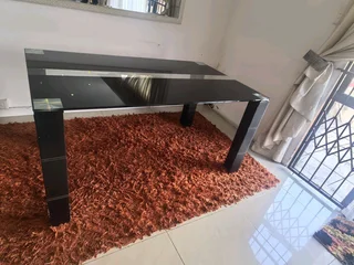 6 seater Dinning room set