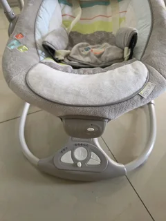 Ingenuity baby bouncer and swing