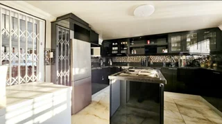 The Ultimate Dream Home in Arcon Park: Luxury,Entertainment, and Tranquility Redefined.