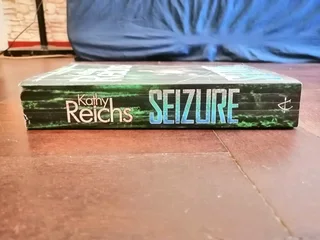 Seizure book by Kathy Reichs (Second hand book).