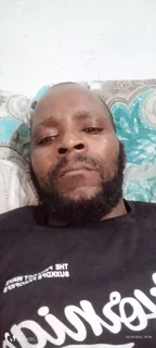 Am looking for a Job as garden boy am