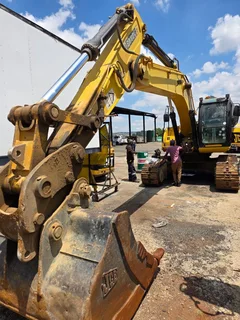 2010 - Ad posted by Reinier