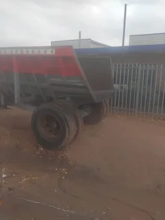 Tractor and 6 Cube Tipper Combo