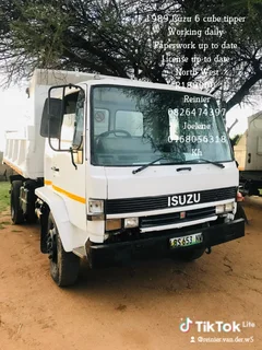 1989 Isuzu 6 cube tipper