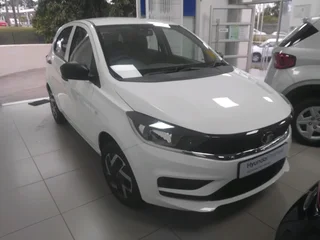 2025 tata tiago