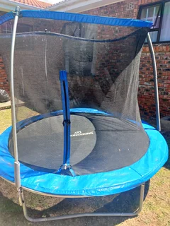 Bounce king 8ft trampoline