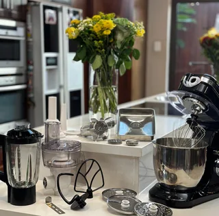 SALES AGENTS REQUIRED